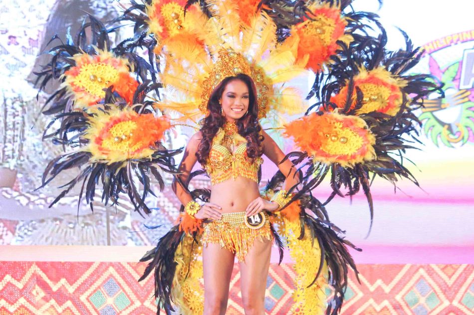2nd Runner Up No.14 Hazel Mae Trasmonte – Sinulog De Kabankalan, Negros Occidental. Reyna Ng Aliwan pageant was held last April 26, 2014 at the Aliwan Theater grounds, CCP Complex. Photo by Jude Bautista